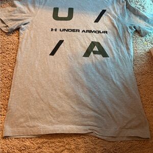 Under Armour Gray and Black Men's Tee